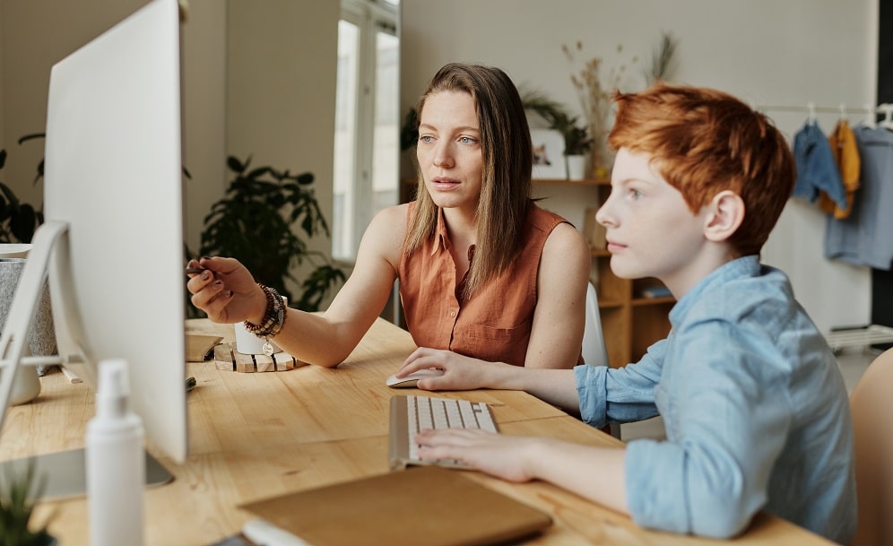 Raising a trilingual child: a parent’s personal thoughts